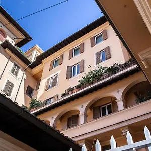 Apartment Heart Of Rome-napoleone Apartment-10 To Colosseo, Rome